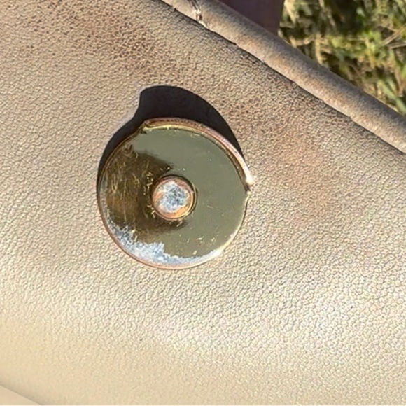 AUTHENTIC TORY BURCH | KIRA CHEVRON CONVERTIBLE SHOULDER BAG - Picture 16 of 16